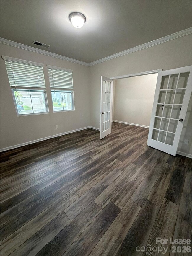 Photo - 1008 Fairbrae Ln