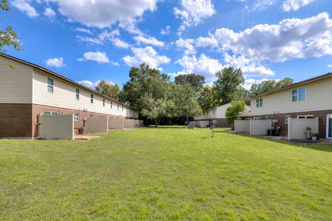 Photo - 1121 Alice Dr