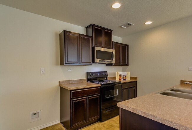 Photo - Beautiful 1 Story Home!