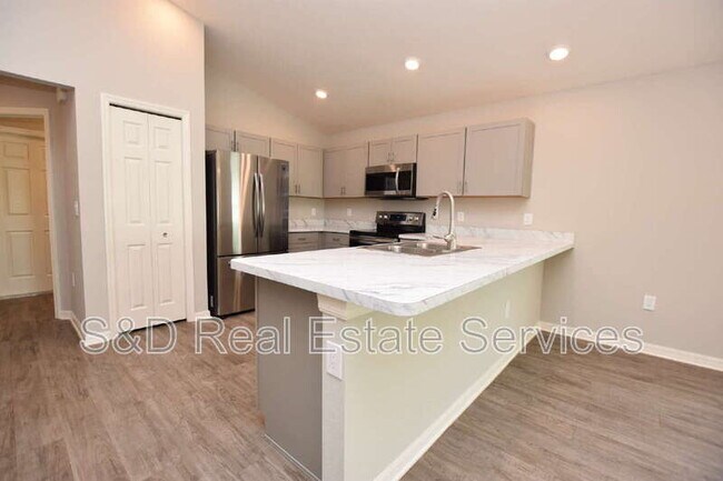 Photo - 372 Cascara Ln