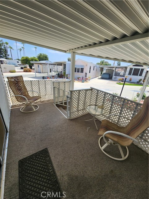 Photo - 1295 S Cawston Ave Casa