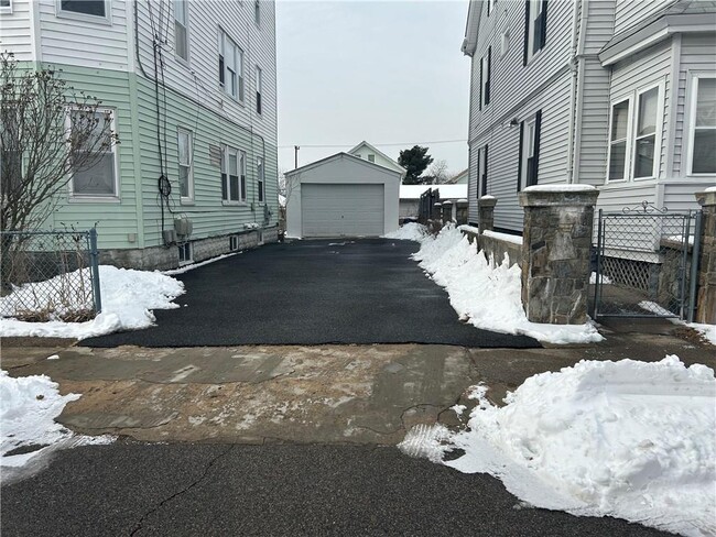 Photo - 38 Larch St Apartment Unit 2