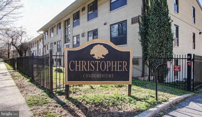Building Photo - 3109 Naylor Rd SE Unit 201 Rental
