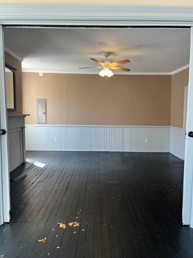 Photo - 421 E Anderson St Unit A