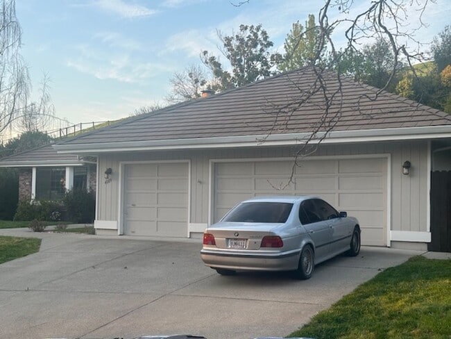 Photo - Private executive estate