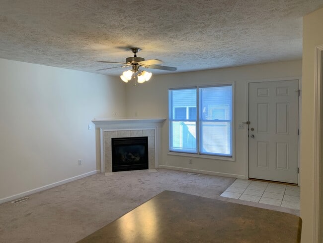Photo - 1106 Lockenvitz Ln