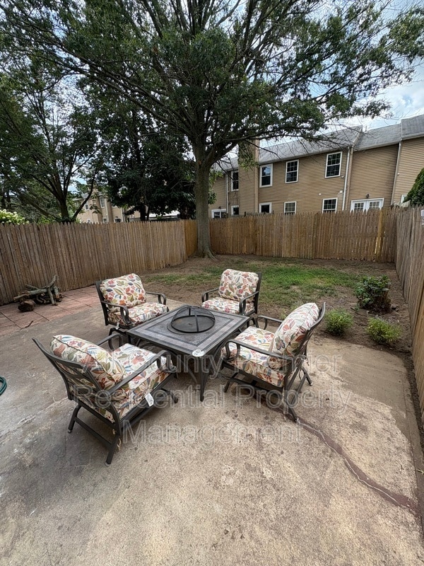 Photo - 38 River Bank Dr