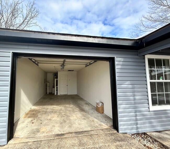 Photo - Elkins! 3 bed 2 bath with a huge fenced back yard