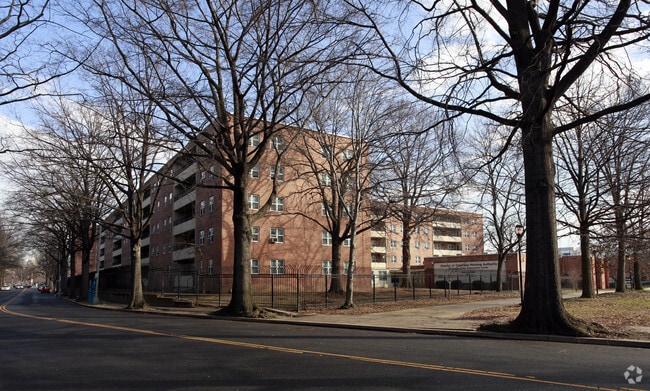 Photo - Greenleaf Gardens