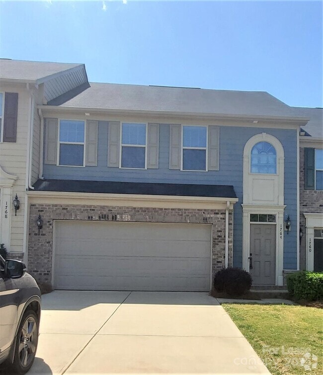 Building Photo - 1764 Evergreen Dr Rental