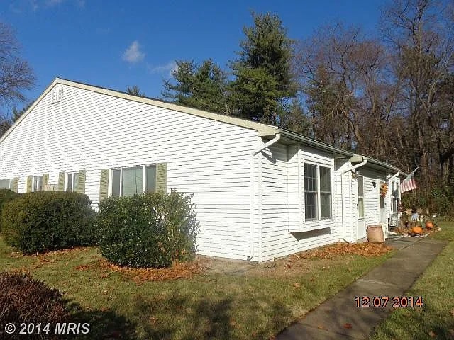 side entrance - 7026 Basswood Rd