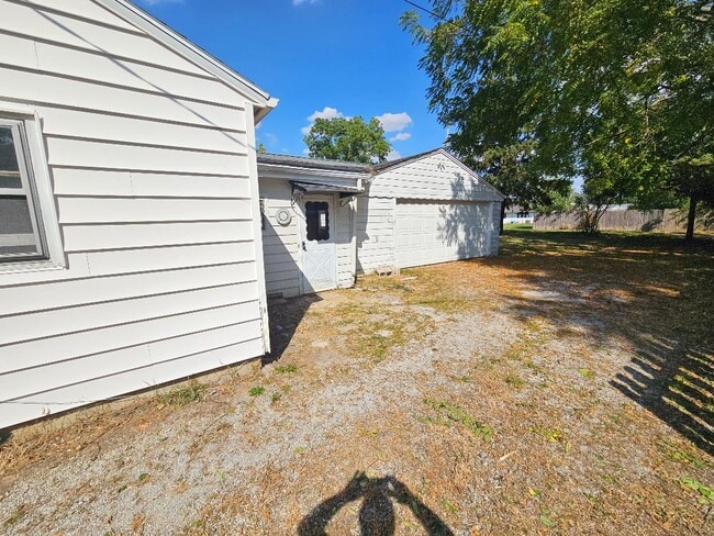 Photo - 120 S Wentz St Unit 1