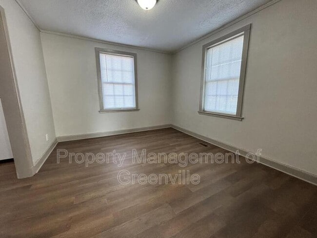 Photo - 504 Pickens St