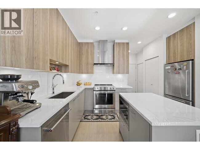 Photo - 7588 16th St