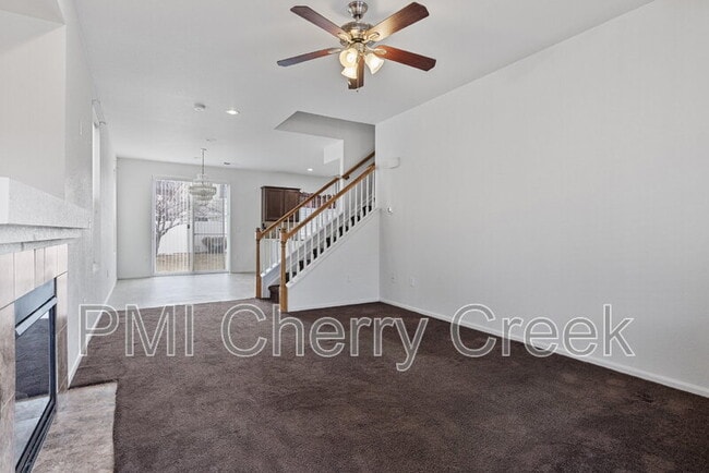 Photo - 5555 Kirk St