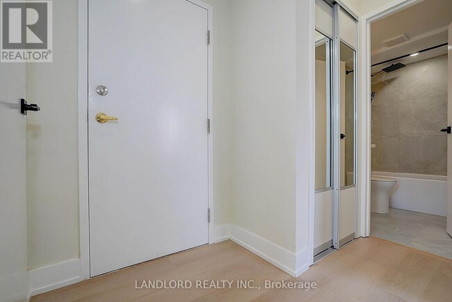 Photo - 240 Durie St Unit 201
