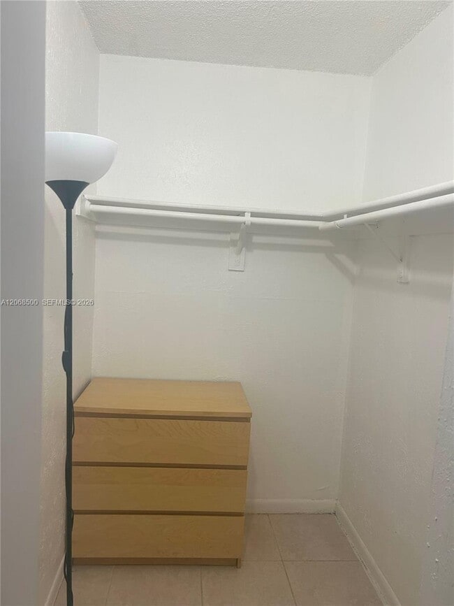 Photo - 6950 Miami Gardens Dr Unit 2-117A