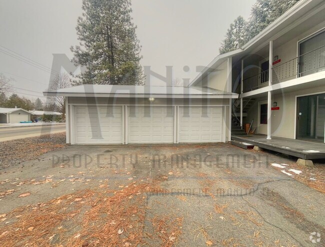 Building Photo - 3624/3626 S Mount Vernon Street Duplex (Lo... Unit 3624 S Mount Vernon Rental