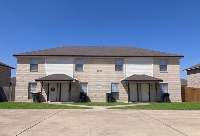 Building Photo - 4507 Jeff Scott Dr Unit 4507 Jeff Scott  D