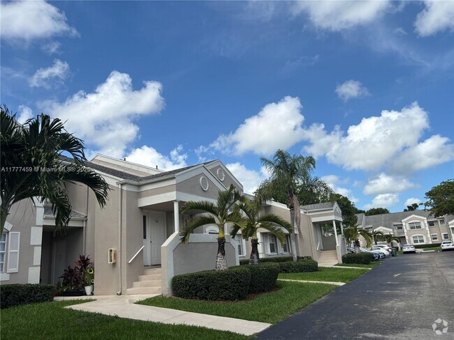 Building Photo - 2606 SE 21st Ct Unit 203-A Rental