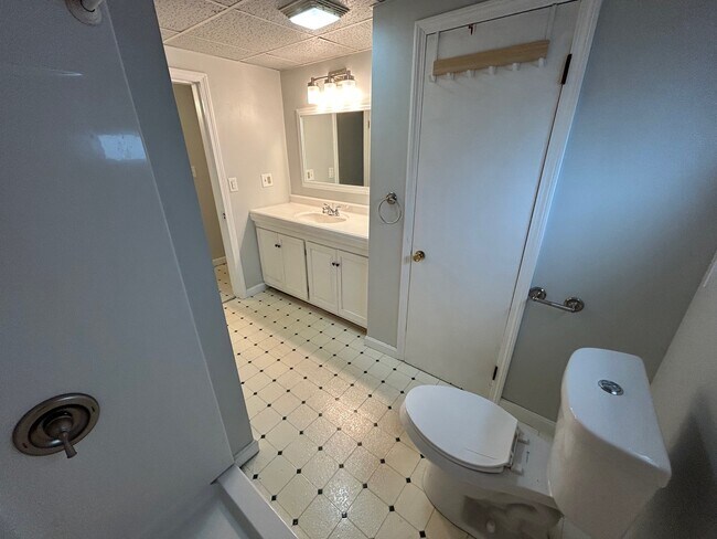 Photo - 59 Center St Unidad 201