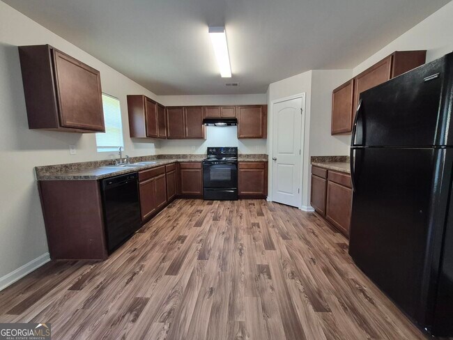 160 Kinsale Dr