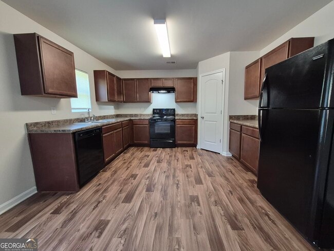 Photo - 160 Kinsale Dr