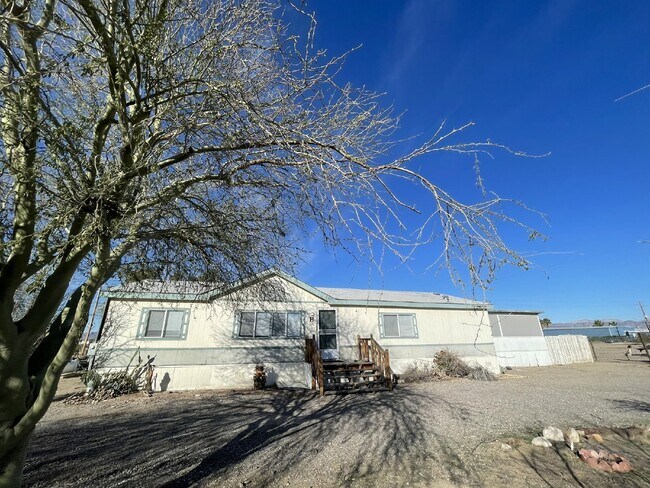 Photo - 3 bed 2 bath home with a large yard. BHCRE... Unit B