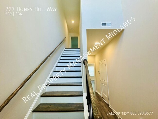 Photo - 227 Honey Hill Way