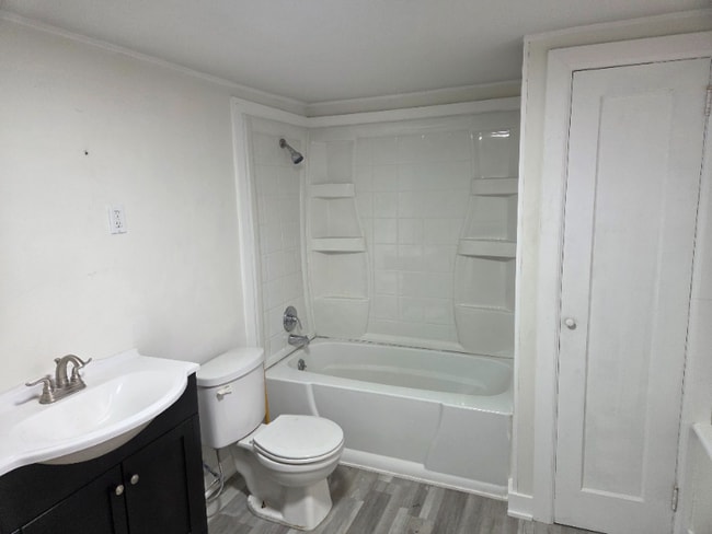 Photo - 441 Rutherford Ave