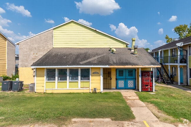Centro de lavandería - Woodscape Apartments