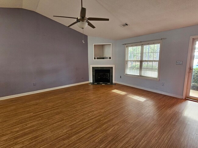 Photo - 21 Flower Break Rd