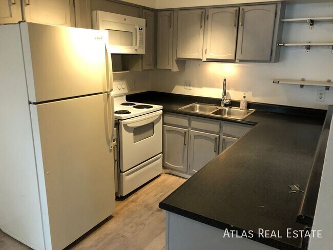Photo - 677 Vrain St