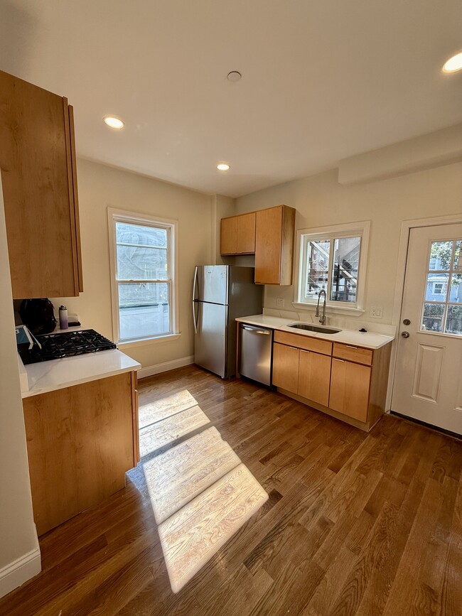 Chestnut Street Residences - Chestnut Street Residences Unit 1A