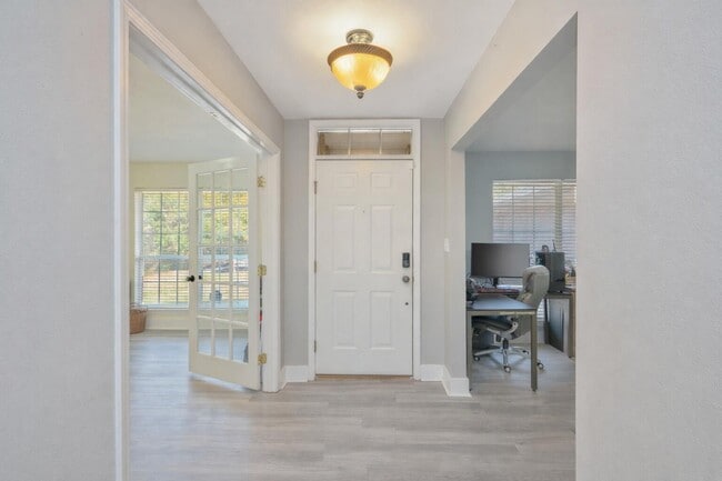 Photo - 6100 Saddle Horse Ln