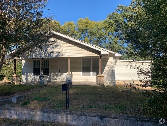 Building Photo - 517 Willow St Rental