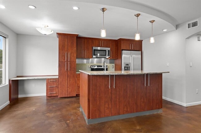 Building Photo - 41 Waller St Unit 309