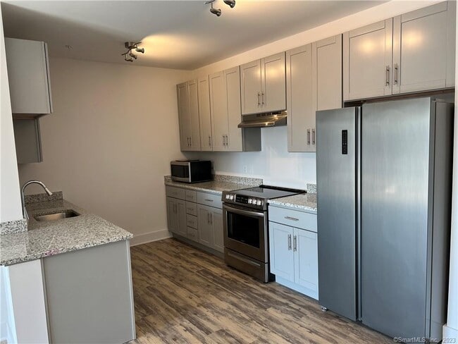 Photo - 333 Main St Unit 606