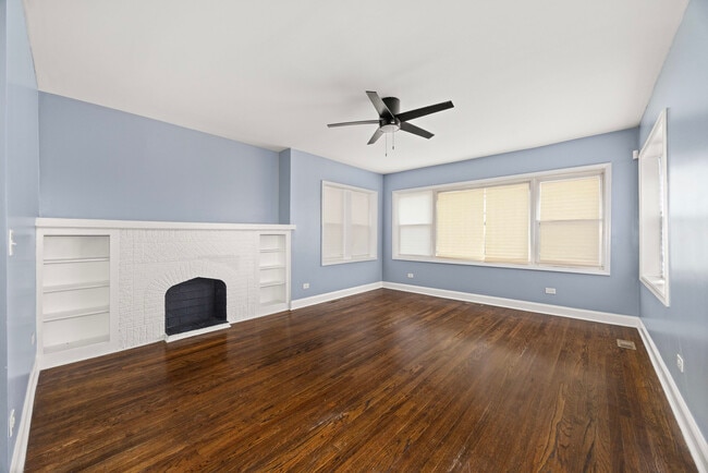 Photo - 8332 S May St Unit 1