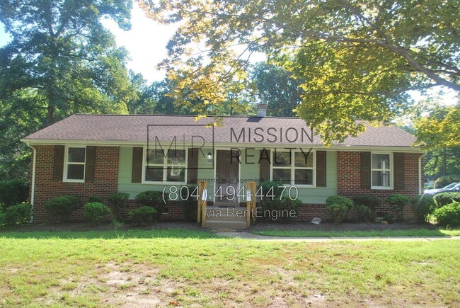Building Photo - 8030 Willow Ave