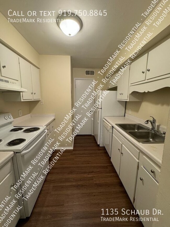 Photo - 1135 Schaub Dr