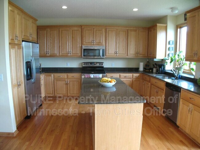 Photo - 1331 Eagle Bluff Ct