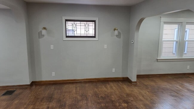 Photo - 68 Berwyn Ave