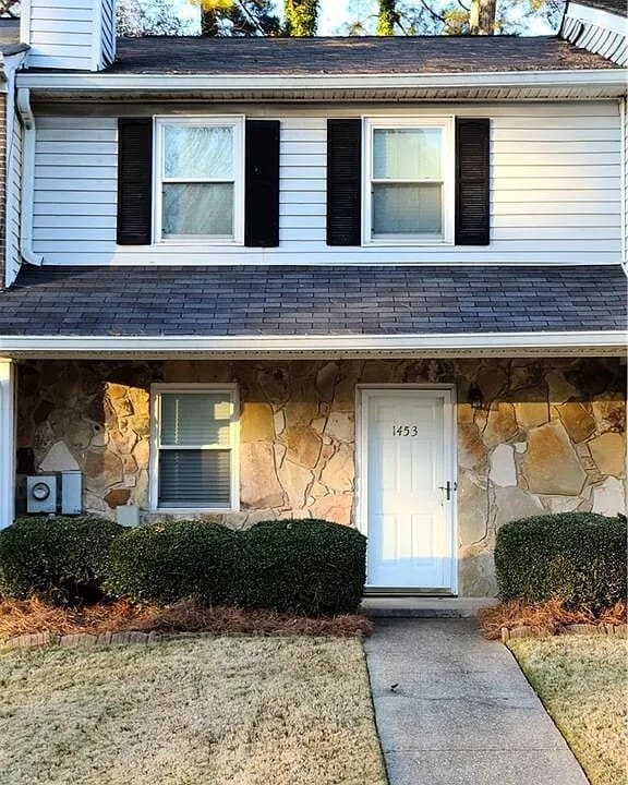 Building Photo - 1453 Springleaf Cir SE Rental