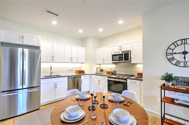 Photo - 125 Wickenden St Unit 503