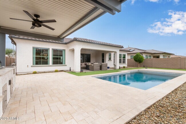 Photo - 11807 W Pkwy Ln