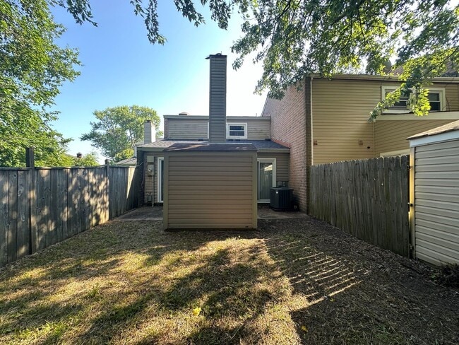 Photo - Large Townhouse in Virginia Beach with a Fenced Yard!