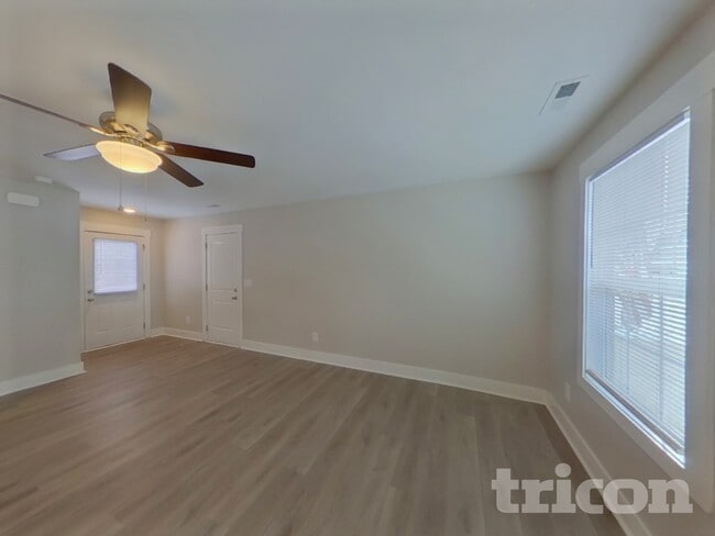 Photo - 417 Brookfield Dr