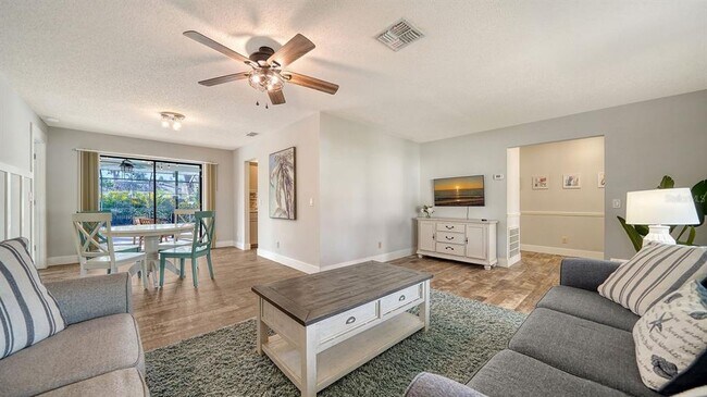 Photo - 2291 Pine View Cir