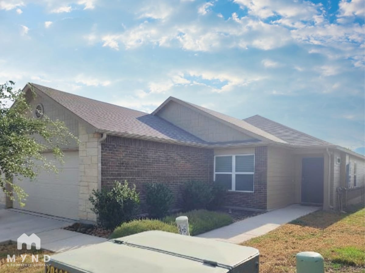 Photo - 4015 Turning Pine Edge